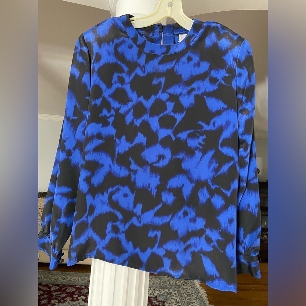 TanFjay women’s Royal blue and black long sleeve button cuffed blouse size 12